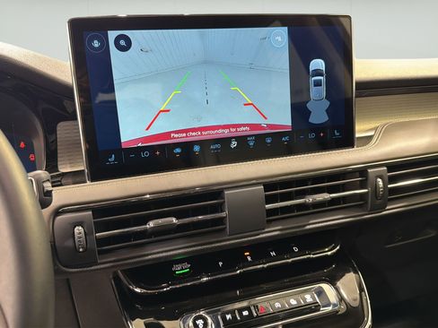 Used 2025 Lincoln Corsair FWD image 17