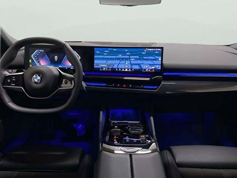 Used 2026 BMW 530i xDrive AWD/4WD image 26