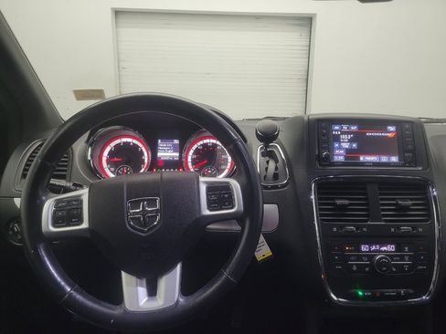 Used 2017 Dodge Grand Caravan GT FWD image 22