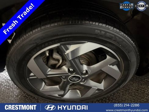 Certified 2023 Hyundai Venue SEL image 18
