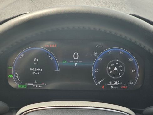 Used 2025 Toyota RAV4 XSE w/ Advanced Technology Package AWD/4WD image 54