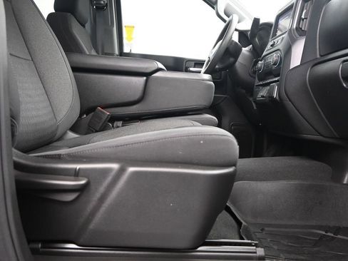 Used 2022 Chevrolet Silverado 1500 Custom image 13