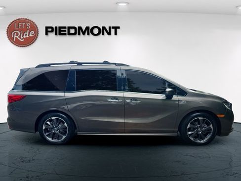 Used 2022 Honda Odyssey Elite image 4