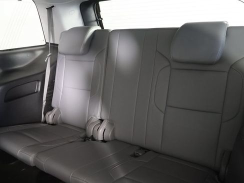 Used 2018 Chevrolet Tahoe LT AWD/4WD image 32