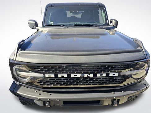 Used 2023 Ford Bronco Wildtrak image 3