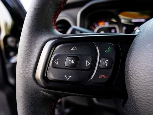 Used 2024 Jeep Wrangler Unlimited Rubicon AWD/4WD image 23
