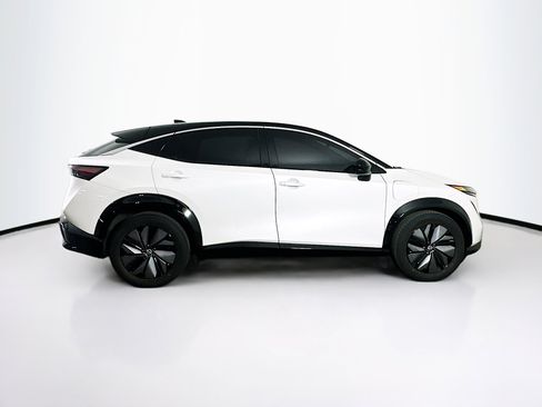 Used 2023 Nissan Ariya FWD image 10