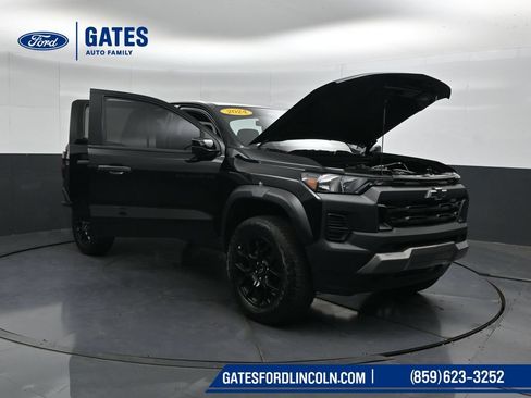 Used 2024 Chevrolet Colorado Trail Boss w/ LPO, Dark Essentials Package AWD/4WD image 57