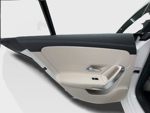 Used 2025 Mercedes-Benz CLA 250 image 25