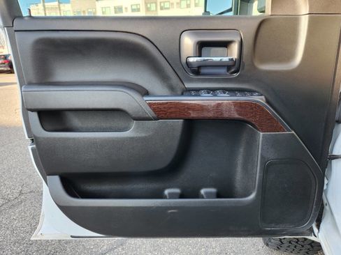 Used 2018 GMC Sierra 1500 SLE w/ Elevation Edition image 19