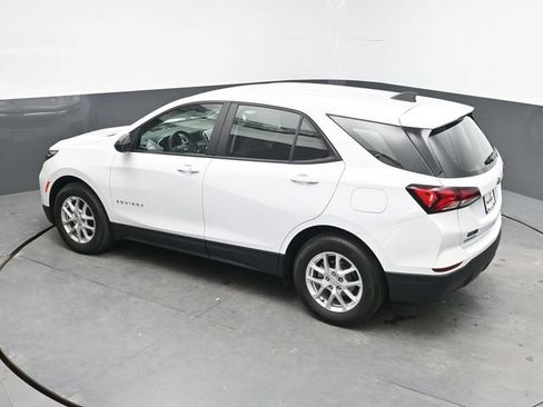 Used 2024 Chevrolet Equinox LS FWD image 31