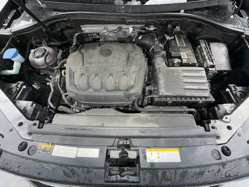 Used 2022 Volkswagen Tiguan SE R-Line AWD/4WD image 16