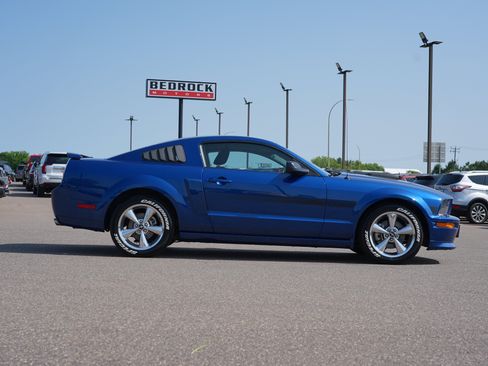 Used 2007 Ford Mustang GT Premium RWD image 2
