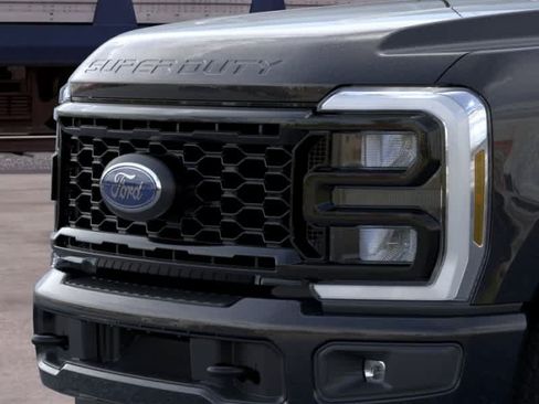 New 2026 Ford F250 XL AWD/4WD image 17