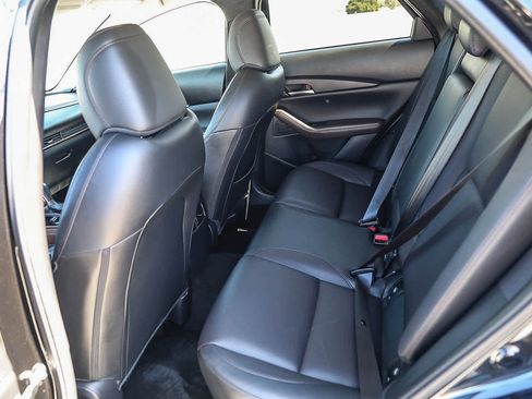 Used 2024 MAZDA CX-30 AWD 2.5 S w/ Premium Package image 18