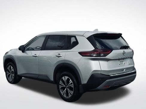 Used 2023 Nissan Rogue SV AWD/4WD image 9