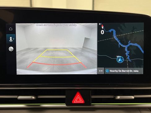 Used 2024 Hyundai Elantra SEL image 53