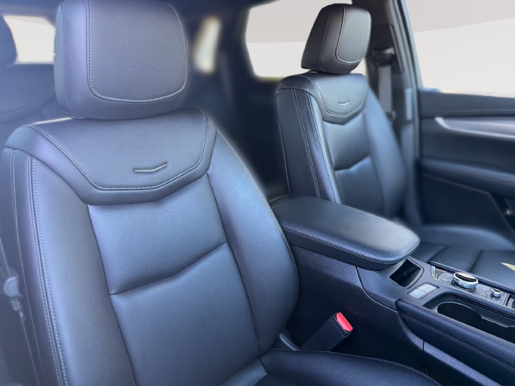 Used 2024 Cadillac XT5 Luxury FWD image 24