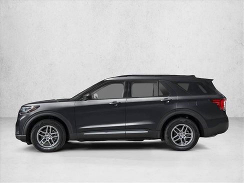 New 2026 Ford Explorer Active RWD image 3
