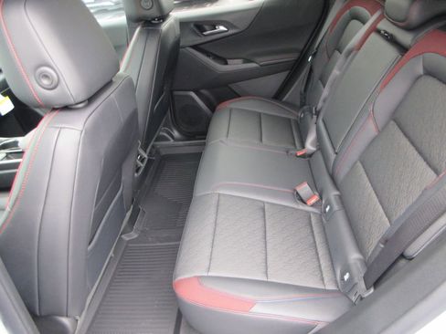 New 2026 Chevrolet Equinox RS w/ LPO, Floor Liner Package image 13