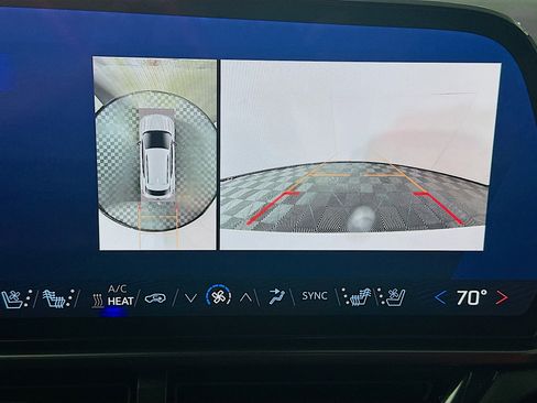 Used 2025 Chevrolet Equinox EV RS w/ Active Safety Package 3 AWD/4WD image 23