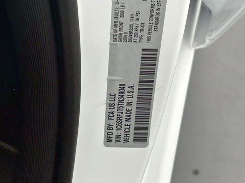 New 2026 RAM 1500 Laramie AWD/4WD image 47