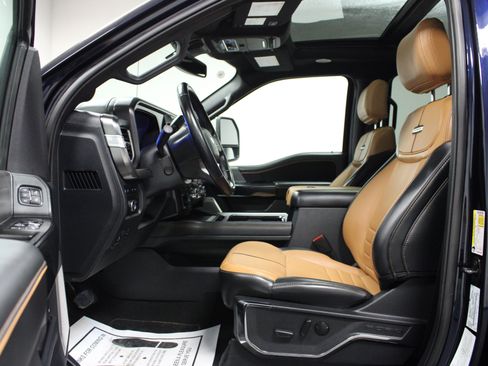 Used 2023 Ford F250 Platinum w/ Tremor Off-Road Package AWD/4WD image 12