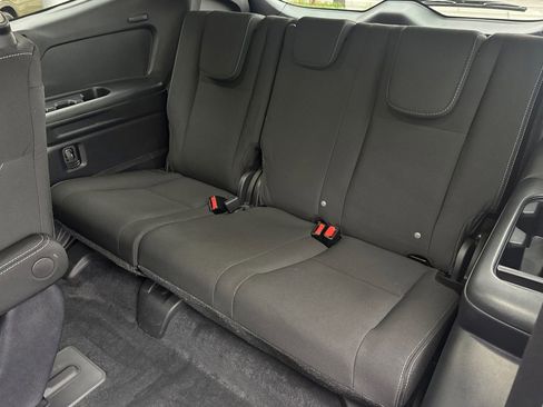 Certified 2023 Subaru Ascent Premium w/ Convenience Package image 18