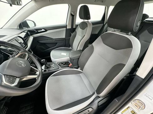 Used 2023 Volkswagen Taos S FWD image 14