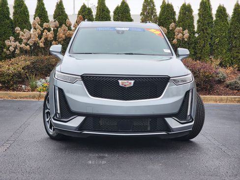 Used 2023 Cadillac XT6 Sport w/ Platinum Package image 5