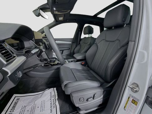 Certified 2025 Audi Q5 2.0T Premium image 20