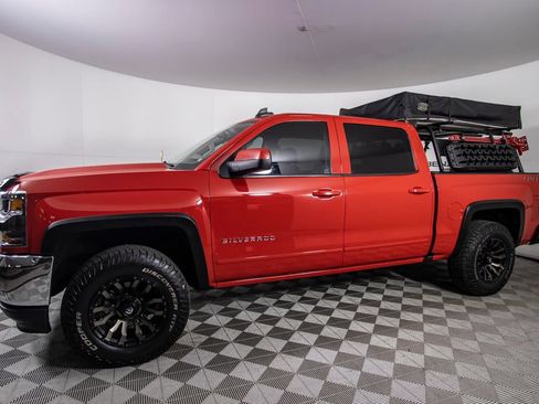 Used 2018 Chevrolet Silverado 1500 LT w/ All Star Edition AWD/4WD image 4