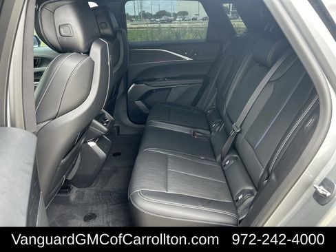 Used 2024 Cadillac Lyriq Luxury image 30