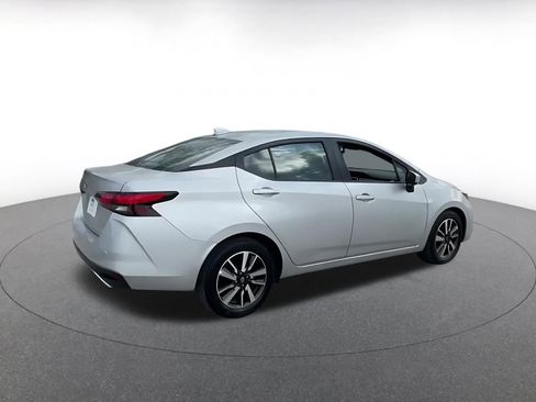 Used 2025 Nissan Versa SV FWD image 15