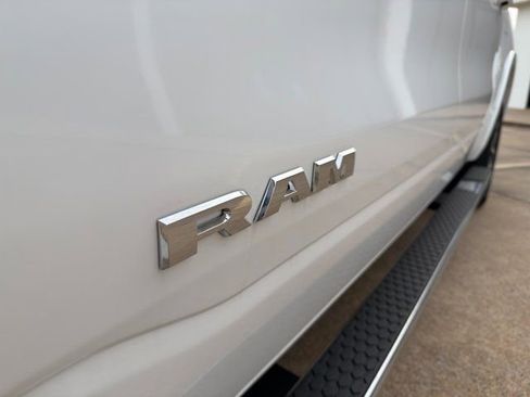New 2025 RAM 1500 Laramie AWD/4WD image 8