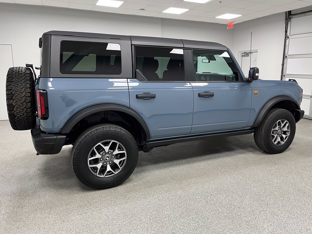 Used 2023 Ford Bronco Badlands AWD/4WD image 11
