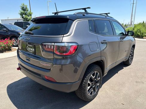 Used 2019 Jeep Compass Trailhawk w/ Leather Interior Group AWD/4WD image 8