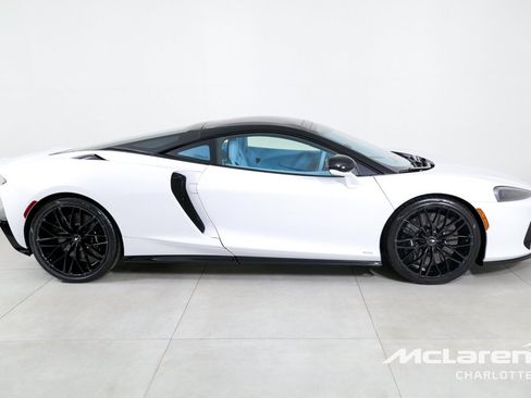Used 2025 McLaren GTS RWD image 10