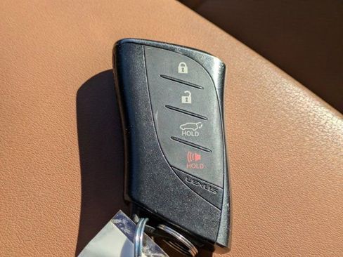 Used 2019 Lexus UX 200 w/ Premium Package image 24