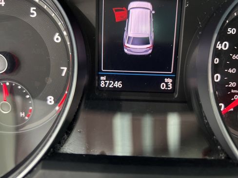 Used 2021 Volkswagen Atlas SE w/ Panoramic Sunroof Package image 11