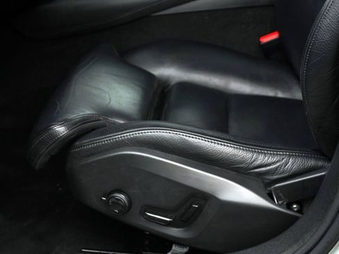 Used 2022 Volvo S60 T8 Inscription image 16