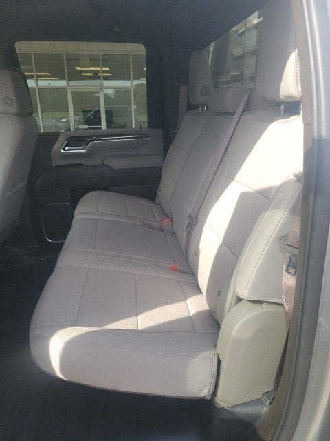 Used 2026 Chevrolet Silverado 3500 LT w/ Convenience Package AWD/4WD image 11