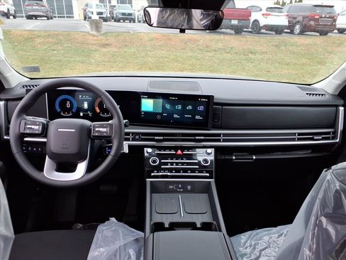 New 2026 Hyundai Santa Fe SE image 7