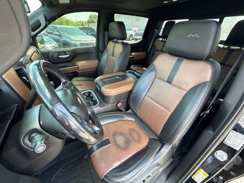 Used 2019 Chevrolet Silverado 1500 High Country w/ High Country Premium Package AWD/4WD image 23