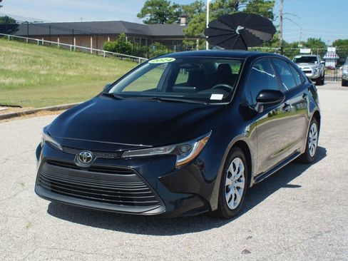 Used 2024 Toyota Corolla LE FWD image 22