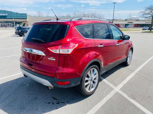 Used 2015 Ford Escape SE w/ SE Chrome Package FWD image 3