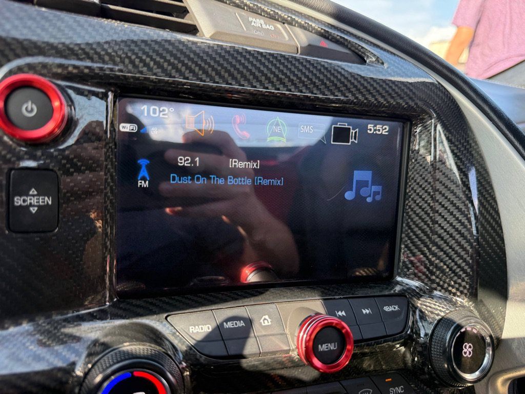 Used 2018 Chevrolet Corvette Stingray Convertible w/ 3LT Preferred Equipment Group RWD image 27