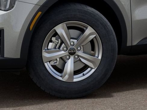 New 2026 Kia Sorento LX image 9