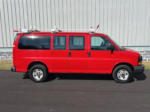 Used 2014 GMC Savana 2500 RWD image 4