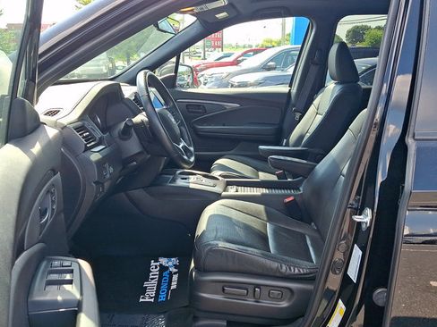 Certified 2023 Honda Passport EX-L image 15